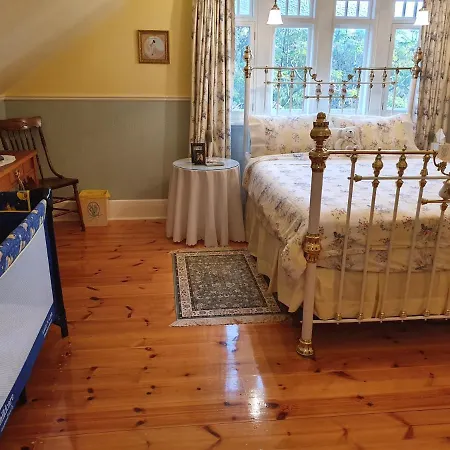 Water Bay Villa Bed & Breakfast-2